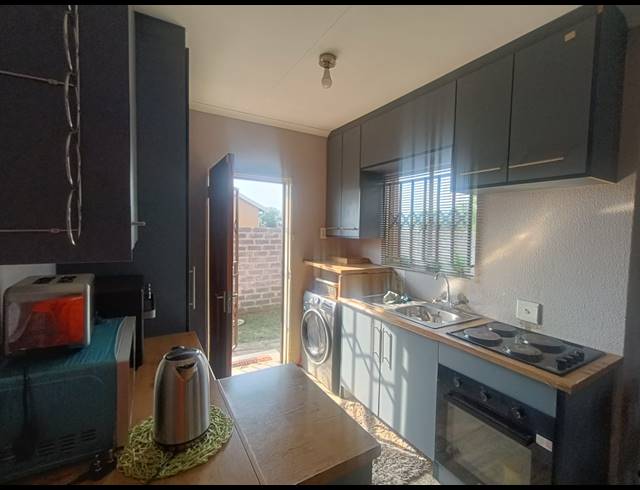 3 BEDROOM HOUSE TO LET IN RIVERSDALE
